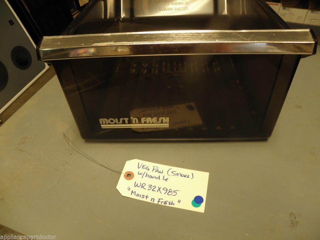 REFRIGERATOR WR32X985 VEGETABLE PAN (moist n fresh) (smoke) USED PART REFRIGERATOR WR32X985 VEGETABLE PAN (moist n fresh) (smoke) USED PART